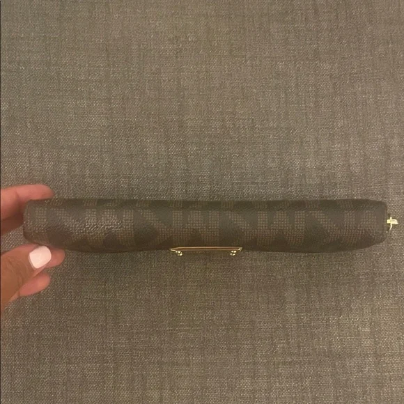 Michael Kors Signature Dark Brown Zip-Around Wallet - Picture 9 of 16